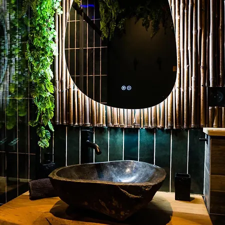 Appartement Secret Jungle - Xl Rain Shower - Cinema *